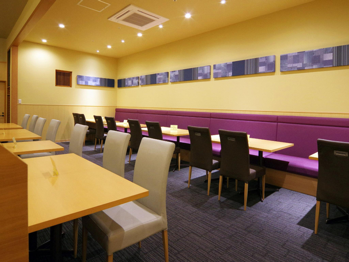 Business Facilities 16