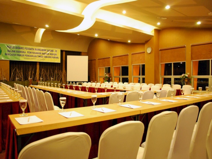 Business Facilities