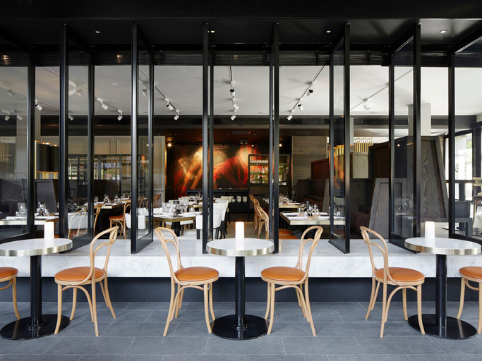 Food & Drinks 5, Burbury Hotel, Canberra