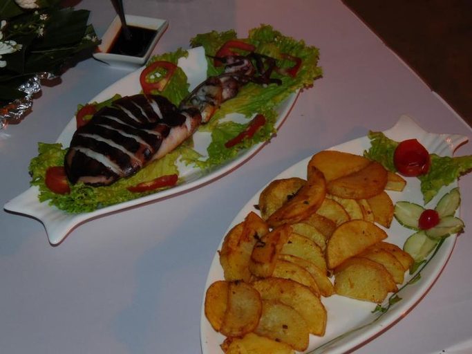 Food & Drinks 3, Phaidon Beach Resort, Pandan
