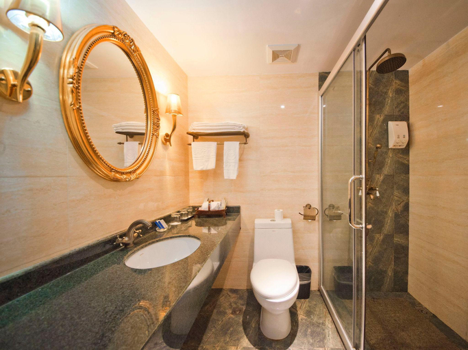 Bathroom 3, Guilin Sapphire hotel, Guilin