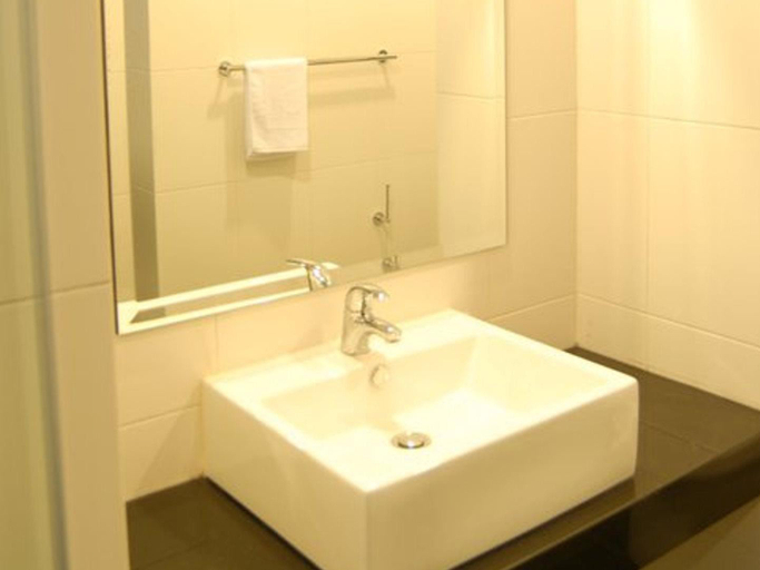 Bathroom 3, Manja Hotel, Kota Kinabalu