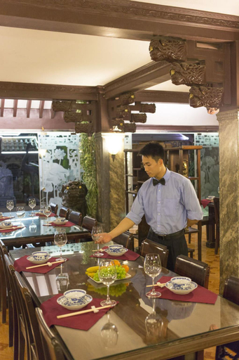 Food & Drinks 5, Dragon Hotel, Tây Hồ