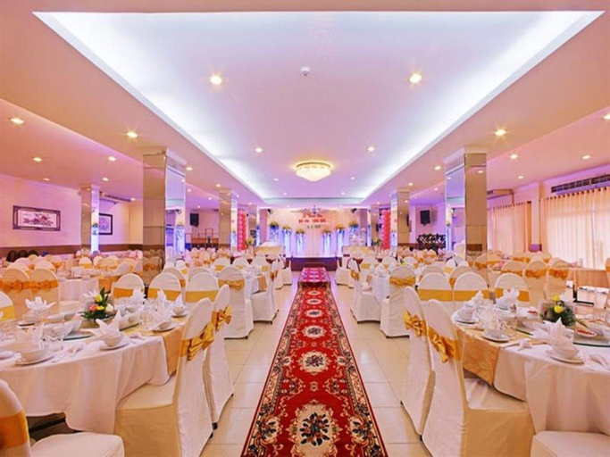 Food & Drinks 5, Ngoc Lan Hotel, District 10