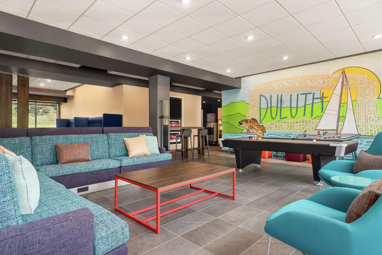 Public Area 2, Tru by Hilton Duluth Mall Area, Saint Louis