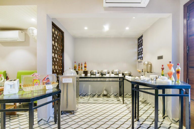 Food & Drinks 5, Hotel Bluestone - Nehru Place , Delhi