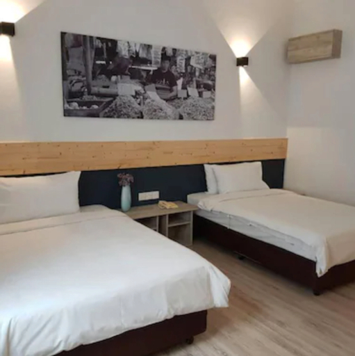 Bedroom 12
