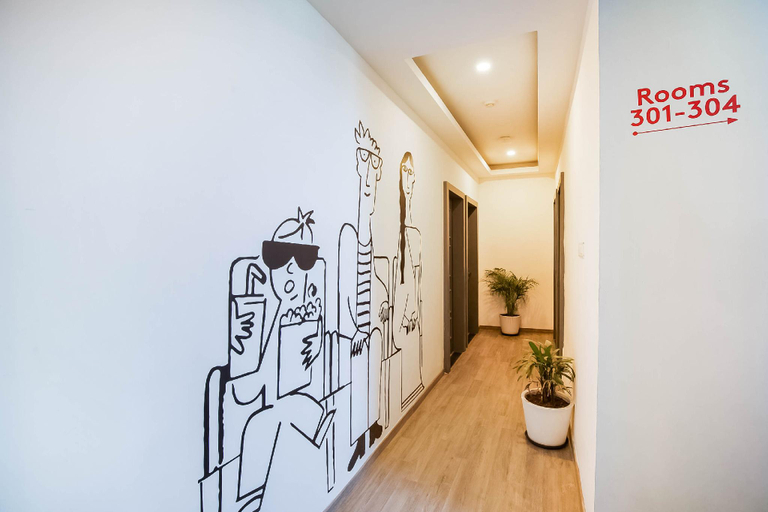 Public Area 3, Townhouse Lords Regency, Indore