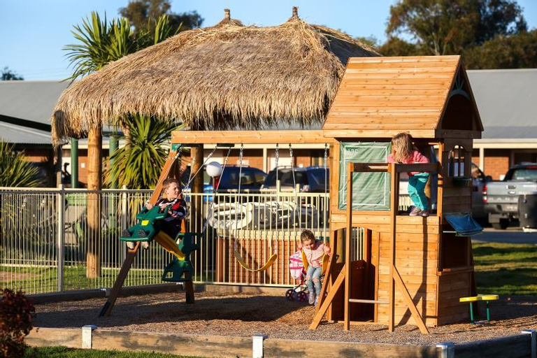 Howlong Golf Resort, Corowa