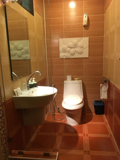 Bathroom 3, Jaidee Resort, Hua Hin