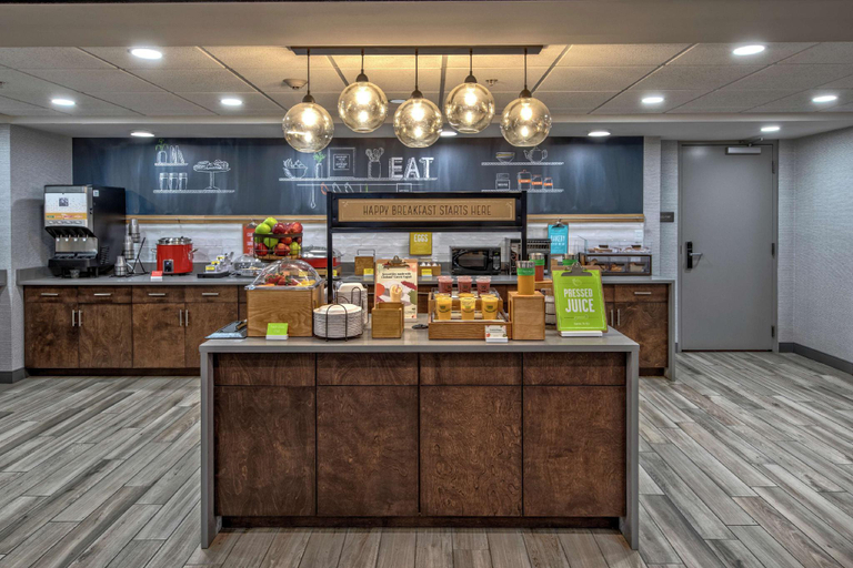 Food & Drinks 4, Hampton Inn by Hilton New Albany, Floyd