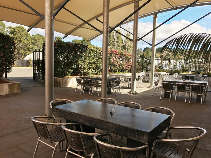 Food & Drinks 5, Grand View Hotel, Blue Mountains