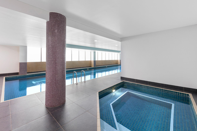 Sport & Beauty 3, Meriton Suites North Ryde, Sydney