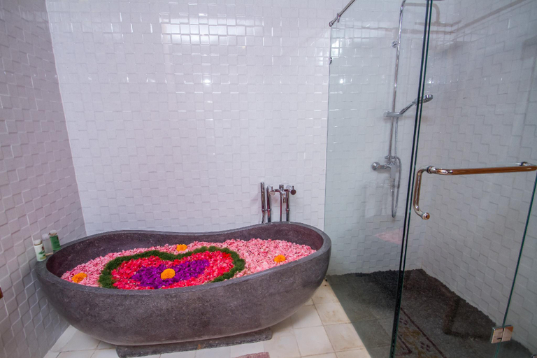 Bathroom 4, Gusde House and Villa Bali, Gianyar
