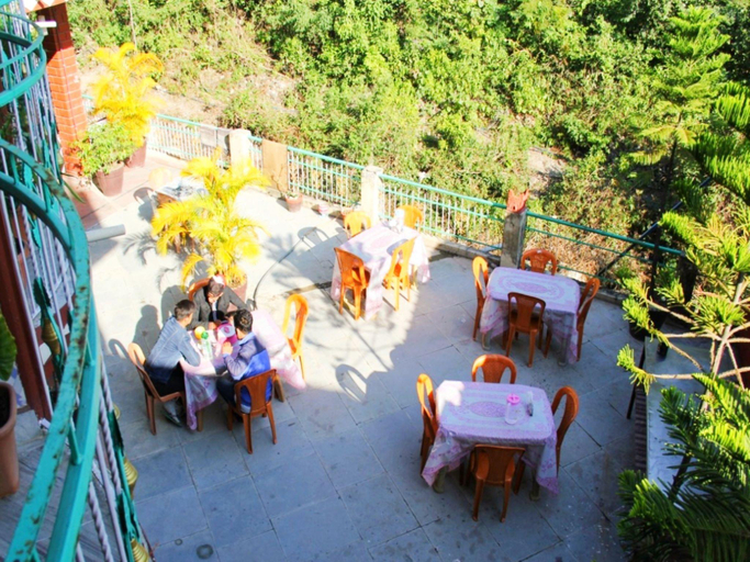Food & Drinks 4, Rishikesh Sadan A Yoga and Spritual Retreat, Garhwal