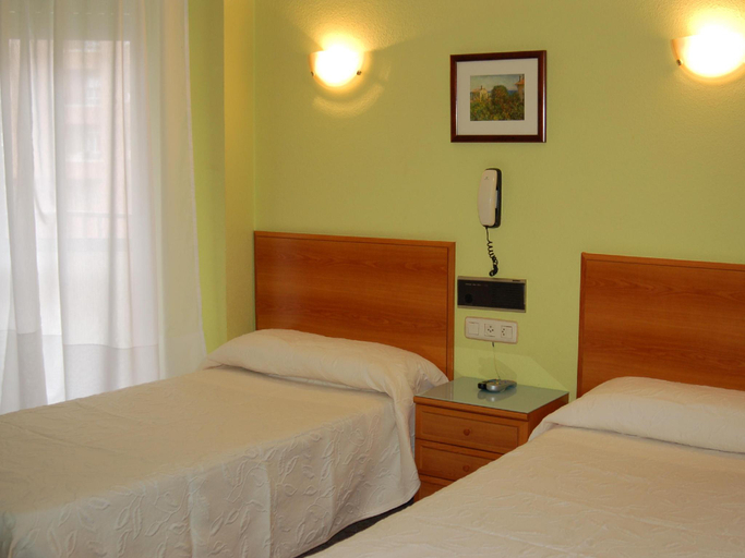 Bedroom 3, IRAIPE Hotel Gorbea, Álava
