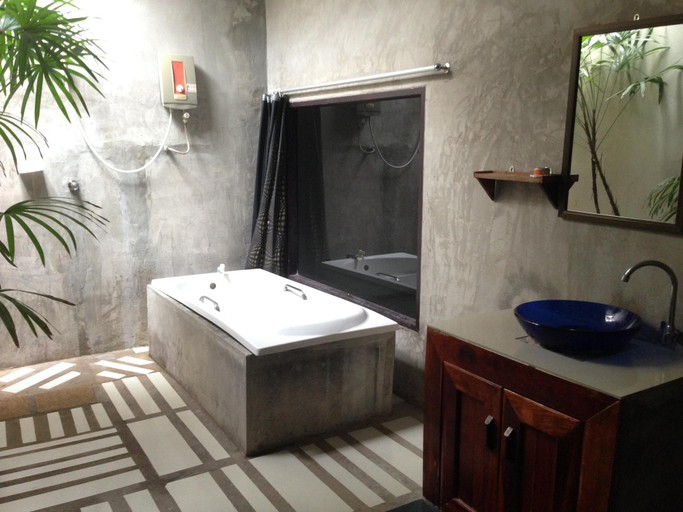 Bathroom 3, Baan Pan Din Resort, Pran Buri
