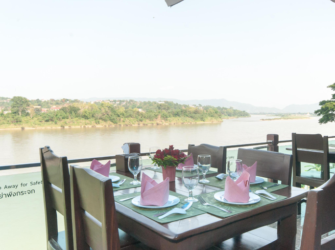 Food & Drinks 5, Namkhong Riverside Hotel, Chiang Khong