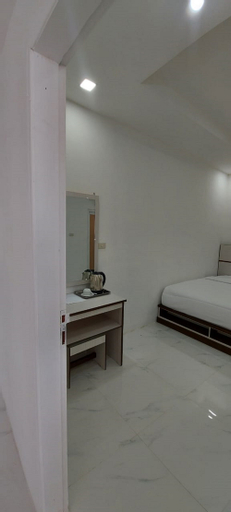 Bedroom 2, The Riton Hotel Tigaras, Simalungun
