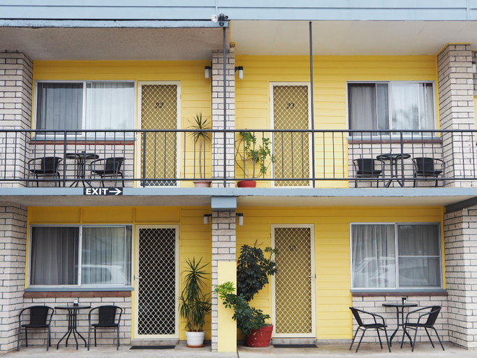 Others 5, Forster Motor Inn, Great Lakes