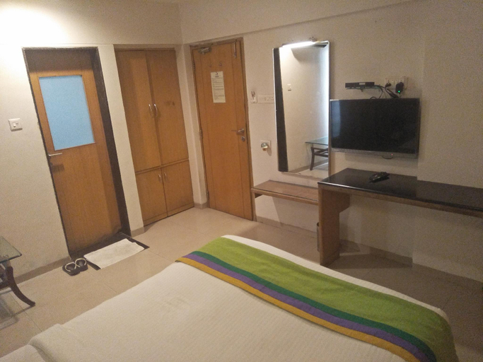 Others 4, Hotel Basera, Pune