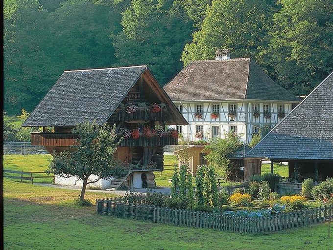 Exterior & Views 2, Hotel Lindenhof, Interlaken