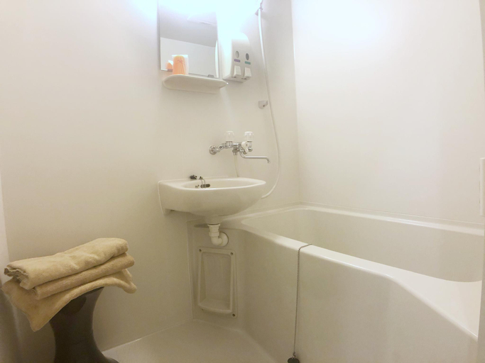 Bathroom 4, Tokyo Tourist Inn, Taitō