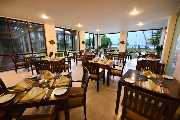 Food & Drinks 4, Mandara Resort Mirissa, Weligama