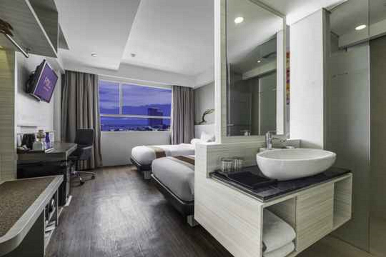 Royal Bay Hotel Makassar Room Type - Deluxe Room - Special Offer