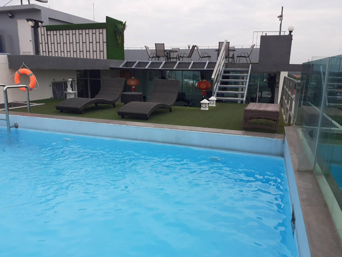 Sport & Beauty 5, The Greenery Central Suites, San Sai