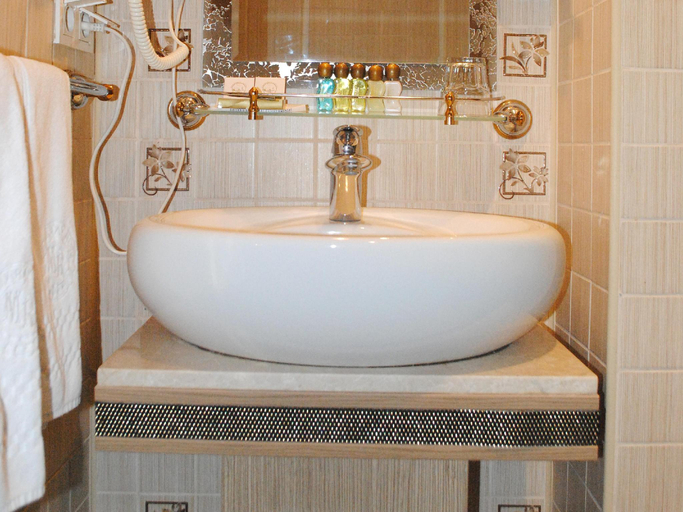 Bathroom 3, Blue Marmaray Hotel, Fatih
