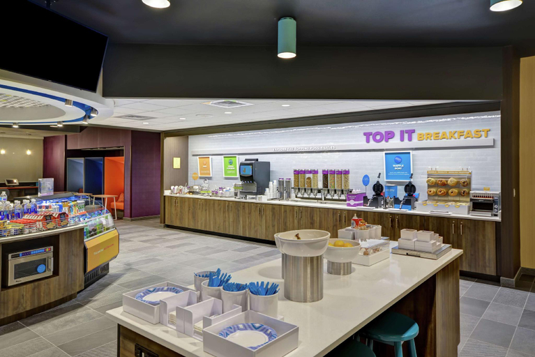 Food & Drinks 5, Tru by Hilton Winchester, Frederick