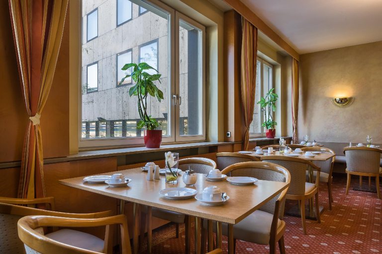 Food & Drinks 5, Novum Hotel Rieker Stuttgart Hauptbahnhof   , Stuttgart