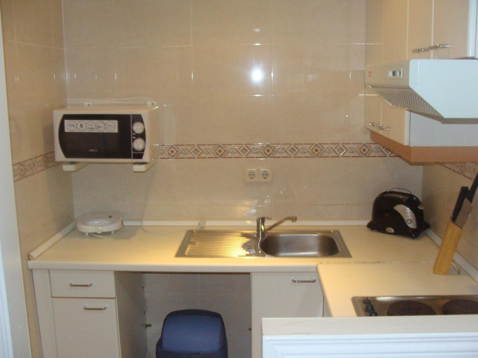 Others 5, Hostal Alaska, Madrid