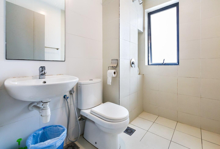 Bathroom 3, 1Tebrau. Reno Suites near Midvalley by RR JBcity, Johor Bahru