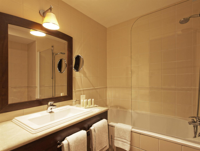 Bathroom 4, Golden Tulip Warszawa Centrum, Warsaw