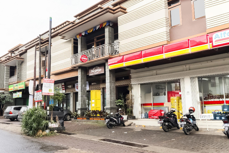 Exterior & Views, Hotel O Guest House Teras Waruga Syariah, Bandung