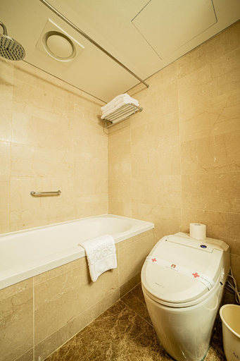 Bathroom 4, Hotel Geumosan, Gumi