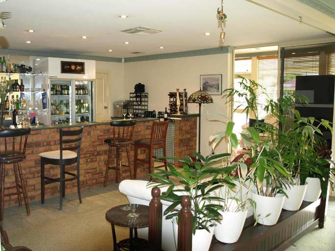Public Area, Civic Motor Inn, Cowra