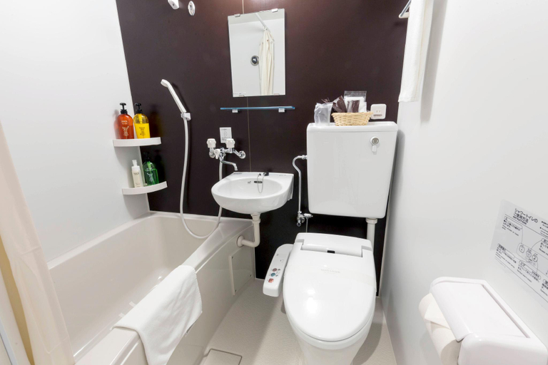 Bathroom 4, Crown Hotel Okinawa Annex, Okinawa