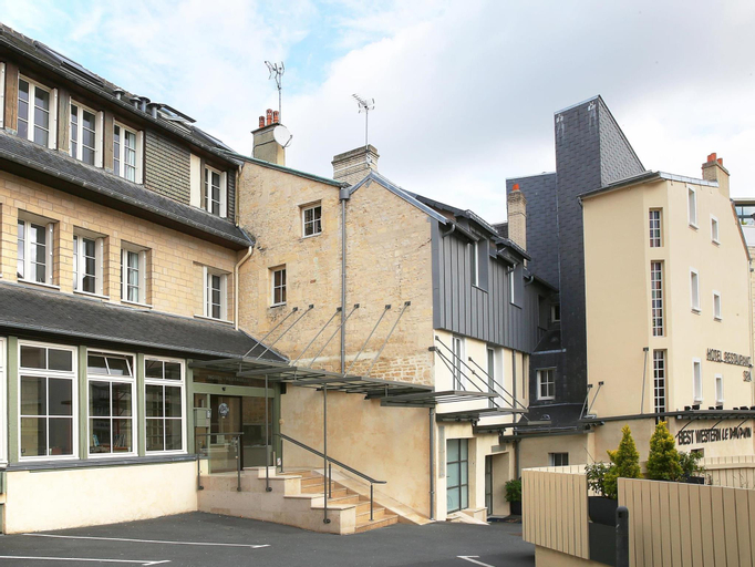 Hotel Restaurant Le Dauphin et Le Spa du Prieure, Calvados