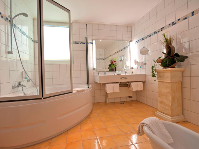 Bathroom 2, PhiLeRo Hotel Koln, Köln