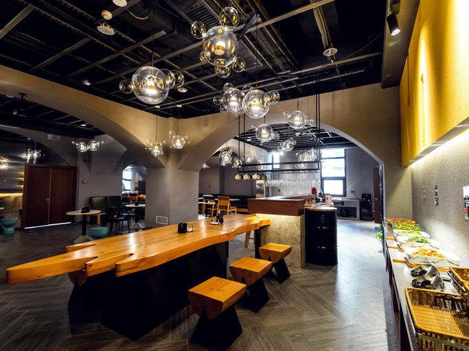 Food & Drinks 5, ZMAX Hotel Yan'an Baimi Avenue Baotashan, Yan'an