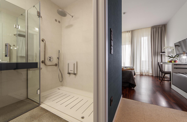 Bathroom 5, Pousada Armenteira, Pontevedra