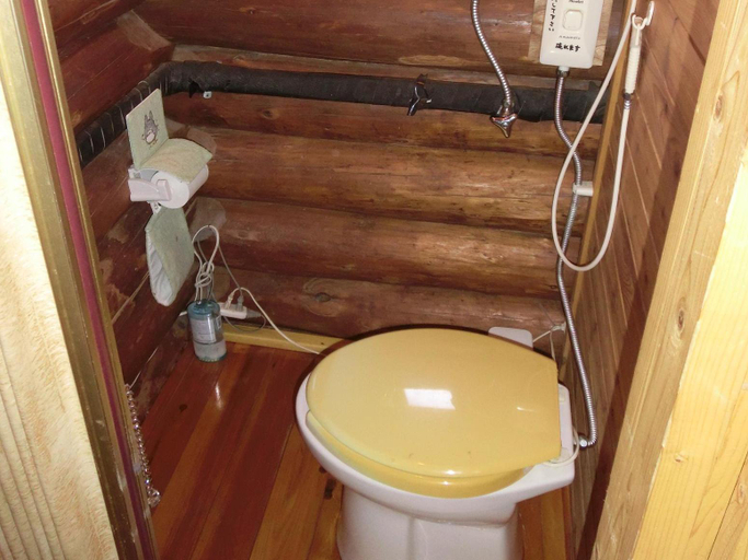 Bathroom 4, Hirafu Station Guest House (Eki no Yado Hirafu), Kutchan