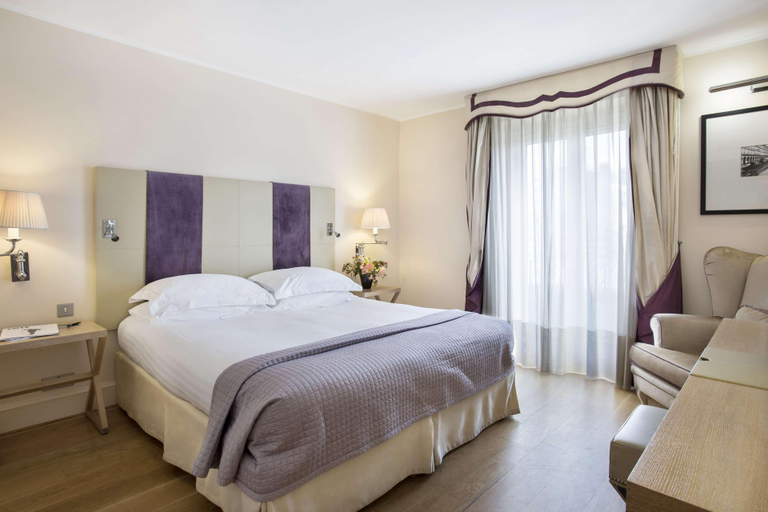 Bedroom 2, Castille Paris - Starhotels Collezione, Paris