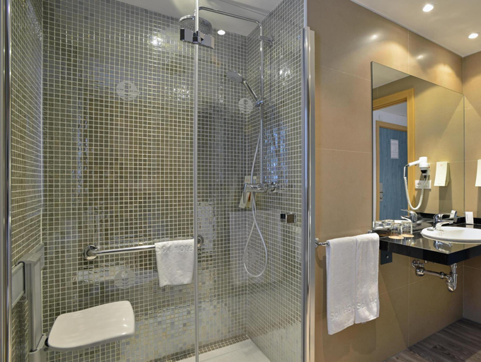 Bathroom 4, Sol Pelicanos Ocas, Alicante