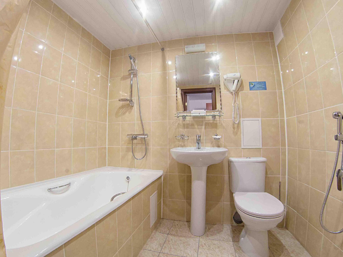 Bathroom 1, Angara Hotel, Irkutskiy rayon