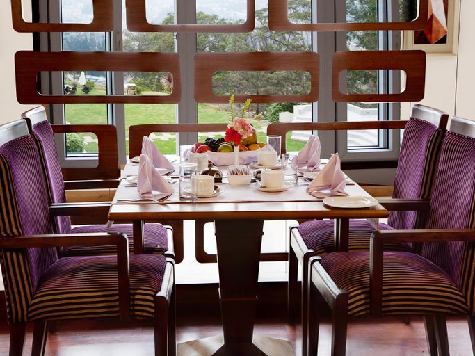 Food & Drinks 4, Hotel Sinclairs Retreat Ooty, The Nilgiris