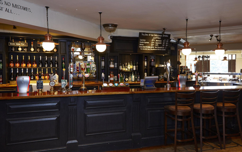 Food & Drinks 5, The Raven Hotel by Greene King Inns, Hampshire